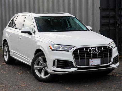 2022 Audi Q7 55 Premium