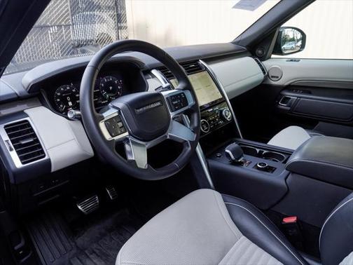 2022 Land Rover Discovery P360 HSE R-Dynamic