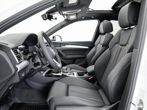 2025 Audi Q5 45 S line Premium Plus