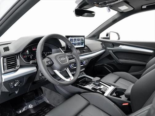 2025 Audi Q5 45 S line Premium Plus