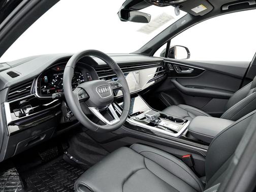 Mythos Black Metallic 2025 Audi Q7 55 Prestige