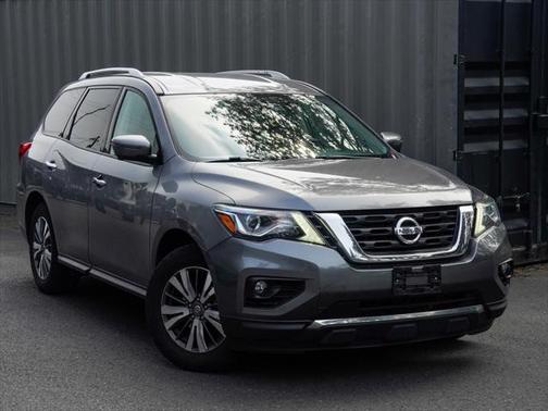 2019 Nissan Pathfinder SL