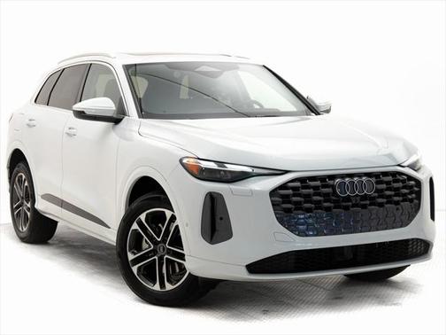 2025 Audi Q5 Premium