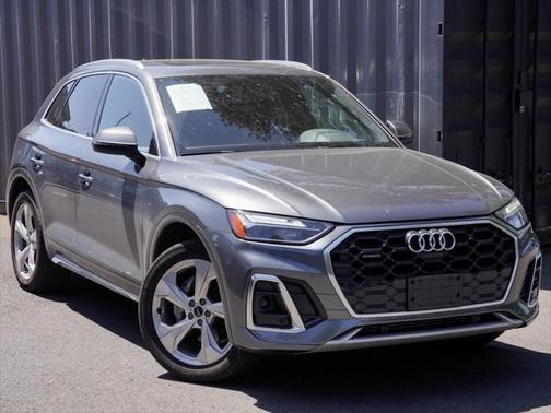 2022 Audi Q5 45 S line Premium Plus