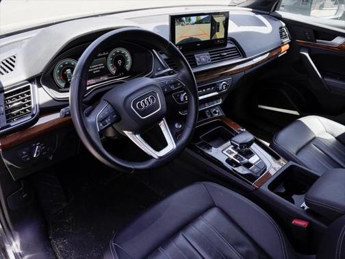 2022 Audi Q5 45 S line Premium Plus