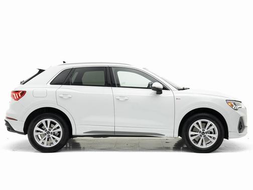 2025 Audi Q3 45 S line Premium Plus