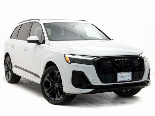 2025 Audi Q7 55 Premium Plus
