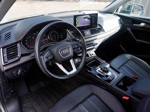 2023 Audi Q5 45 S line Premium