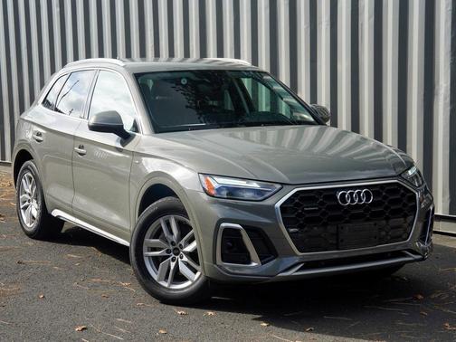 2023 Audi Q5 45 S line Premium