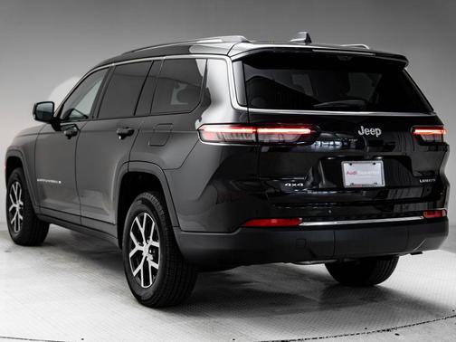 Diamond Black Crystal Pearlcoat 2023 Jeep Grand Cherokee L Limited