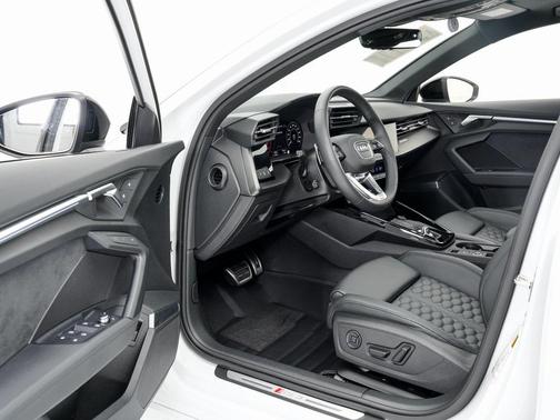 2024 Audi RS 3 TFSI quattro S tronic