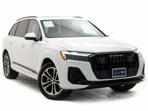 2025 Audi Q7 45 Premium Plus