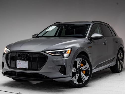 Typhoon Gray Metallic 2023 Audi e-tron Premium Plus quattro