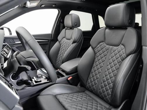 2022 Audi SQ5 3.0T Premium Plus