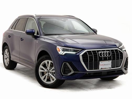 2025 Audi Q3 45 S line Premium Plus