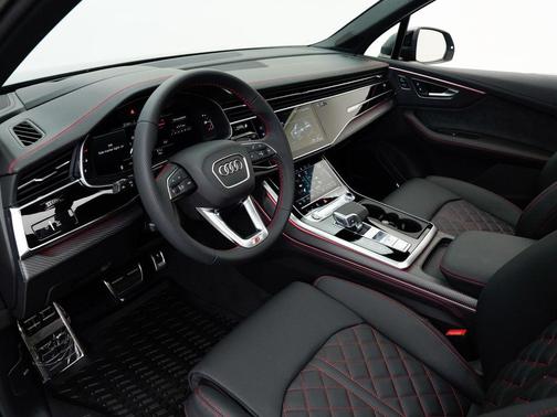 Daytona Gray Pearl Effect 2026 Audi Q7 55 Prestige