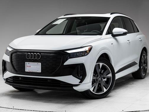 Glacier White Metallic 2024 Audi Q4 e-tron Premium Plus 55 quattro