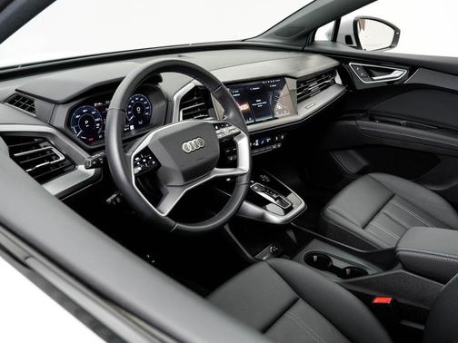Glacier White Metallic 2024 Audi Q4 e-tron Premium Plus 55 quattro