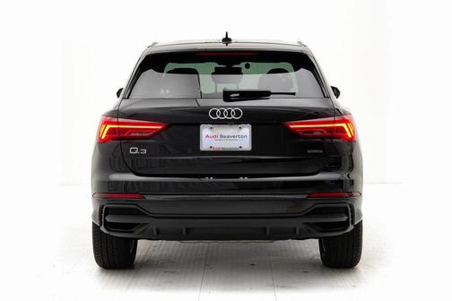 2024 Audi Q3 Premium 45 TFSI S line quattro Tiptronic