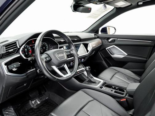 2022 Audi Q3 45 S line Premium Plus