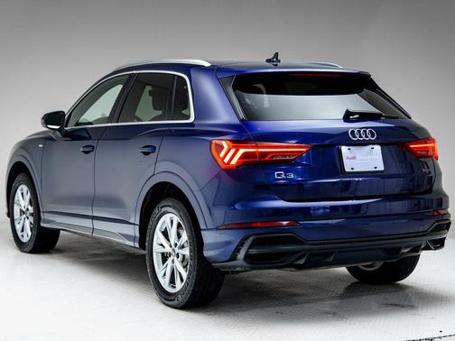2022 Audi Q3 45 S line Premium Plus