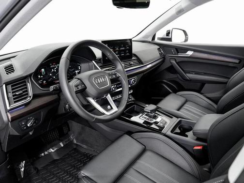 2025 Audi Q5 45 S line Premium Plus