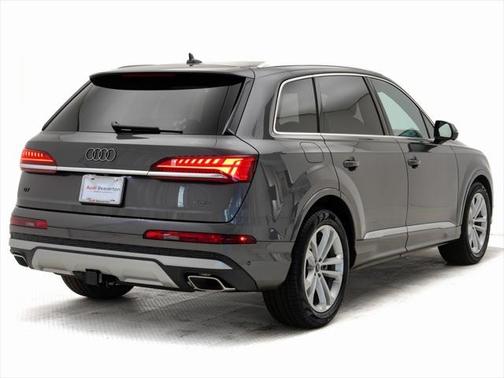 2025 Audi Q7 55 Prestige