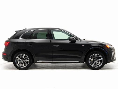2022 Audi Q5 45 S line Premium