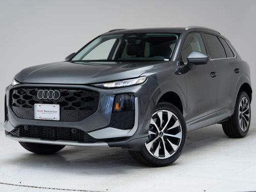 Daytona Gray Pearl Effect 2026 Audi Q3 TFSI quattro S tronic