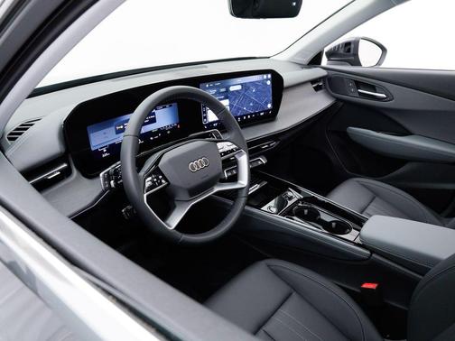 Daytona Gray Pearl Effect 2026 Audi Q3 TFSI quattro S tronic
