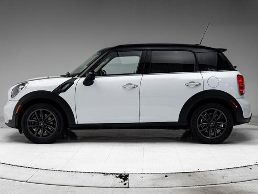 Light White 2012 MINI Cooper S Countryman Base