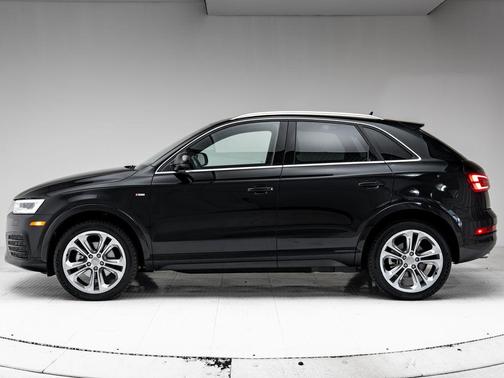 Mythos Black Metallic 2018 Audi Q3 2.0T Sport Premium