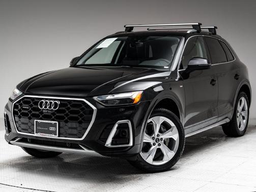 Mythos Black Metallic 2025 Audi Q5 45 S line Premium Plus
