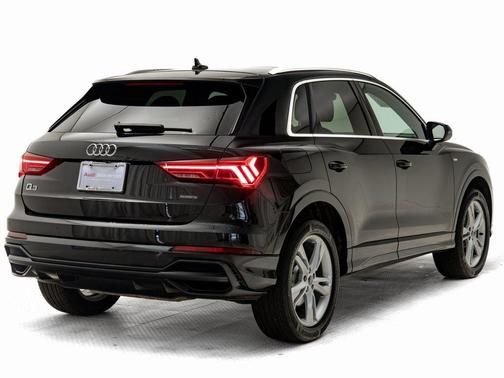 2022 Audi Q3 45 S line Premium Plus