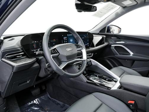 Navarra Blue Metallic 2025 Audi Q5 Premium Plus TFSI quattro S tronic