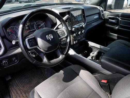 2021 RAM 3500 Big Horn Crew Cab 4x4 8' Box