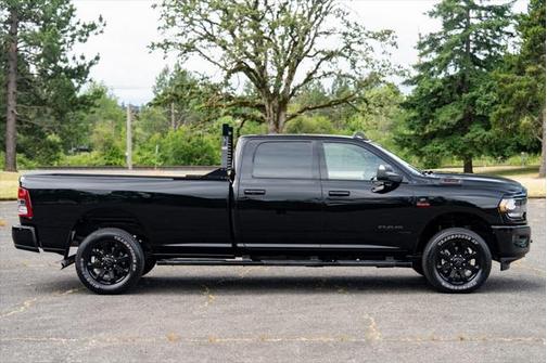 2021 RAM 3500 Big Horn Crew Cab 4x4 8' Box