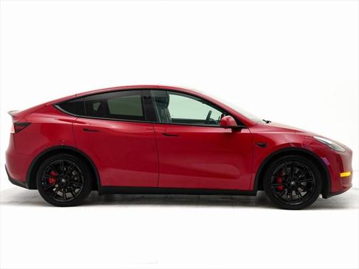 2023 Tesla Model Y Performance Dual Motor All-Wheel Drive