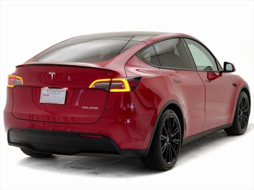 2023 Tesla Model Y Performance Dual Motor All-Wheel Drive