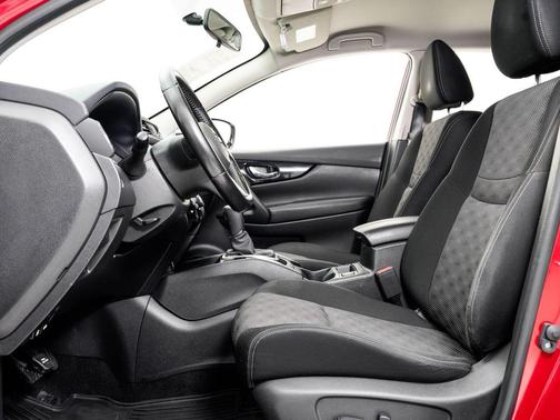 Palatial Ruby 2017 Nissan Rogue Sport SV