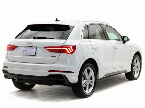 2021 Audi Q3 45 S line Premium Plus