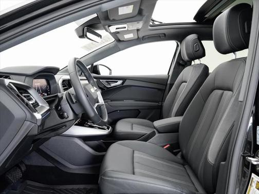 2024 Audi Q4 e-tron Premium Plus 55 quattro