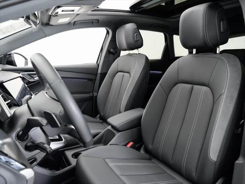 2024 Audi Q4 e-tron Premium Plus 55 quattro