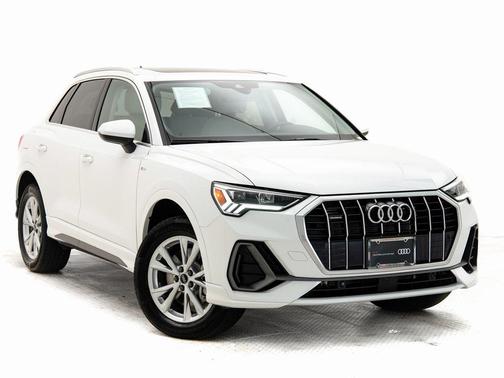 2025 Audi Q3 Premium 45 TFSI S line quattro Tiptronic