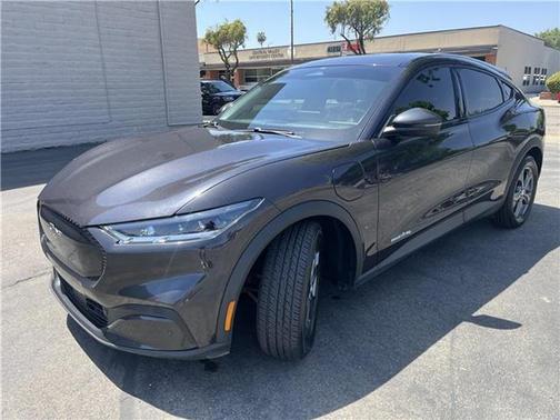 2022 Ford Mustang Mach-E SELECT