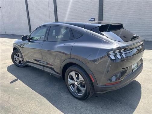 2022 Ford Mustang Mach-E SELECT