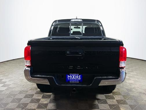 Black 2016 Toyota Tacoma SR5