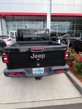 Black Clearcoat 2020 Jeep Gladiator Rubicon
