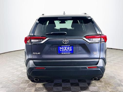 Magnetic Gray Metallic 2025 Toyota RAV4 XLE