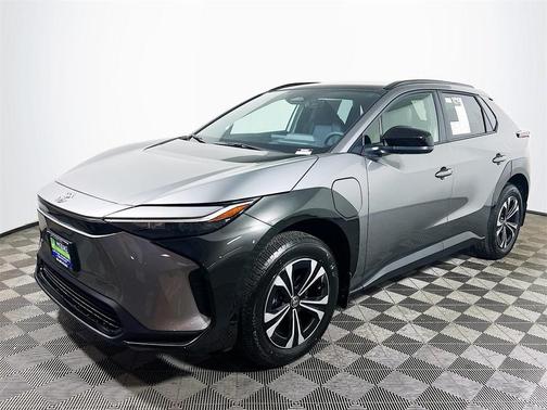 2025 Toyota bZ4X XLE